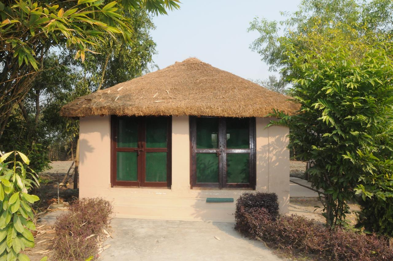 V Resorts Dudhwa Wilderness Camp Lakhimpur Zewnętrze zdjęcie